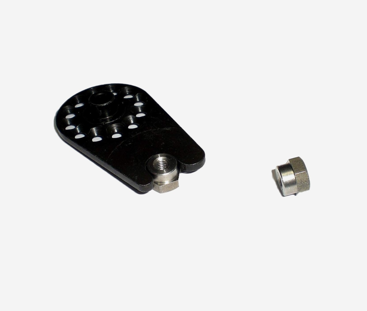 Płytka osi OEM2 z zamontowanym adapterem M5
