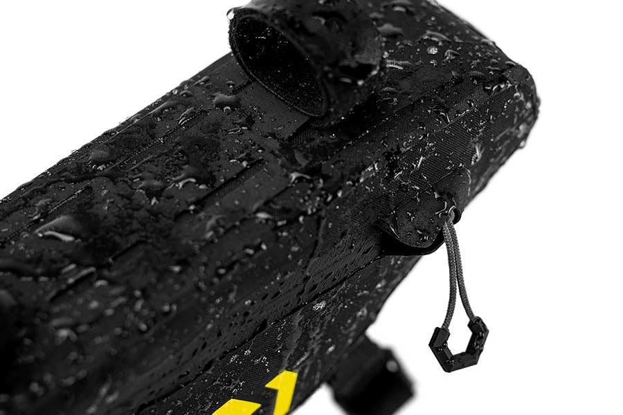 Vandtæt konstruktion på Apidura Backcountry Frame Pack 1L