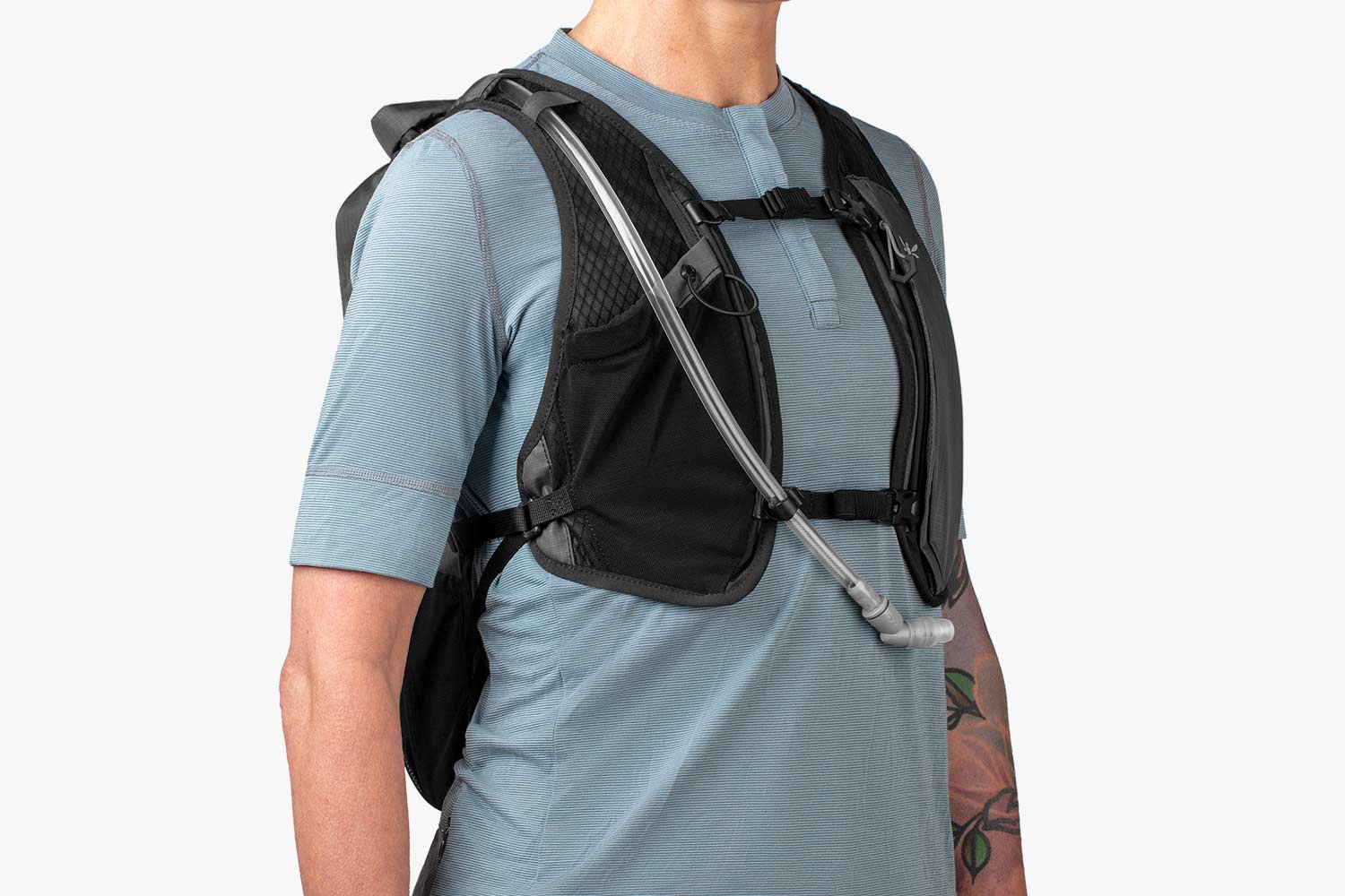Rytter med Apidura Backcountry Hydration Backpack på
