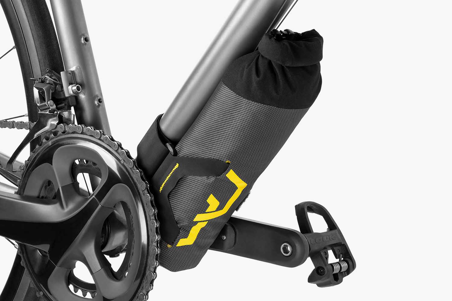 Bikepacking mit der Apidura Expedition Unterrohrtasche