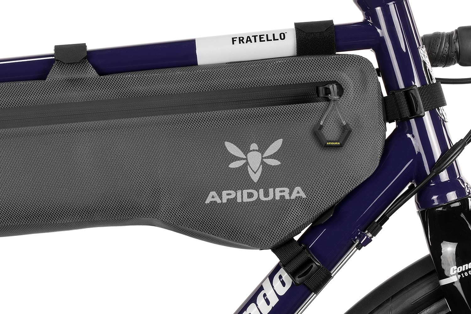 Apidura Expedition Rammetaske TALL monteret i en cykelramme