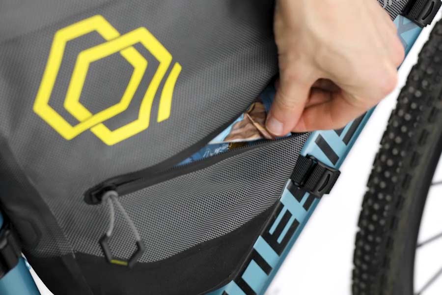 Lille indvendig lomme i Apidura Expedition fuld rammetaske