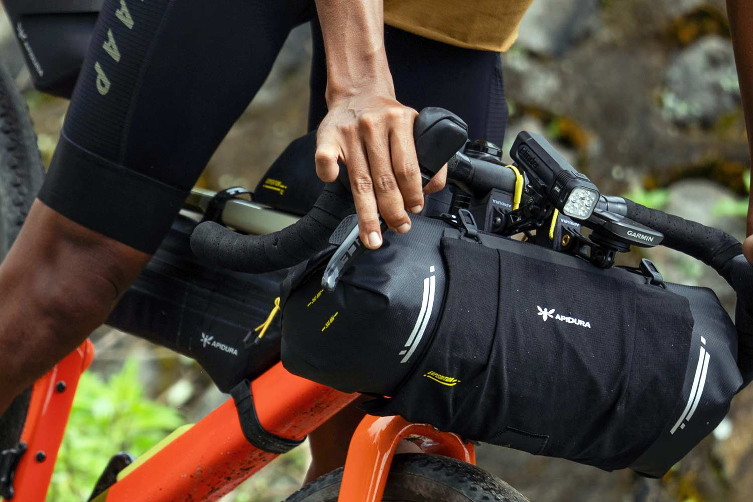 Apidura Expedition GPS-beslag med en GPS-computer på Expedition Styrtaske