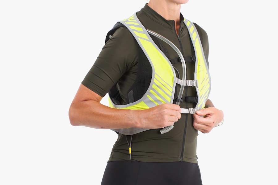 Let, åndbar konstruktion på Apidura Packable Visibility Vest