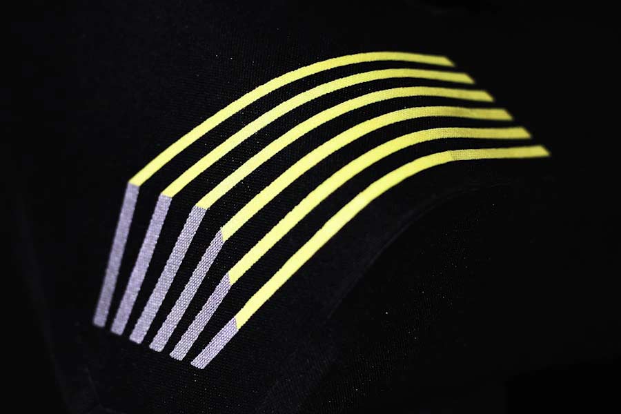 Reflekterende grafik på Apidura Racing Handlebar Pack
