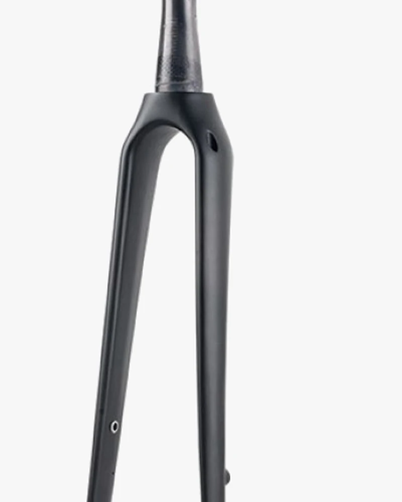 Close-up of the crown and upper legs of the Booda Bike Carbon Fork – Trekking, With lighting cable channel: black carbon crown with a small oval opening on its side, below a tapered steerer