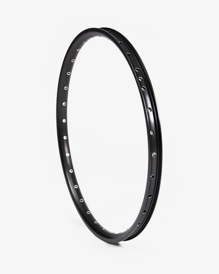 Possible aluminium rim md27, 584, seen at an angle with its spoke holes