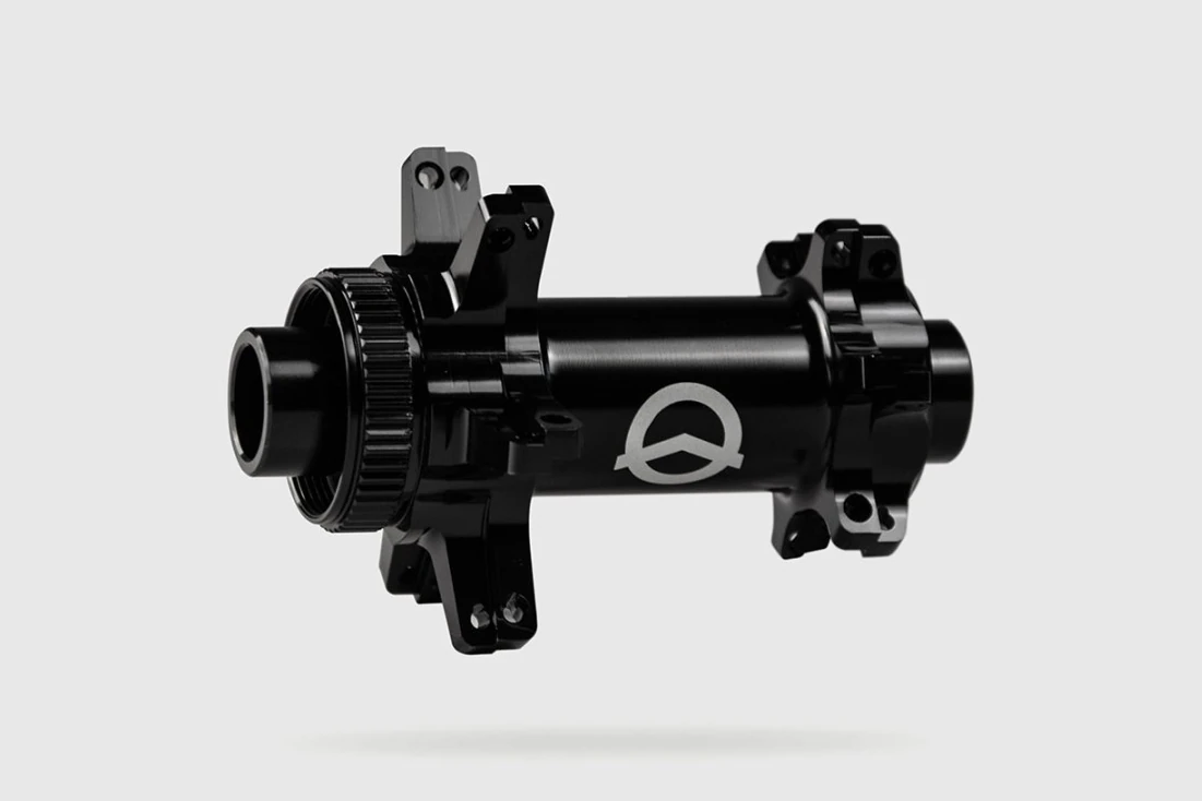 Possible SpinnerOne black straightpull front hub, 24 holes, Centerlock