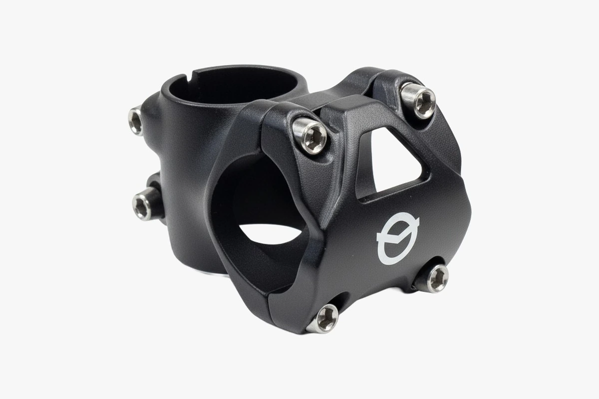 Short black Possible aluminum stem seen from three quarters, with a four-bolt faceplate that has a cut-out window and a white Possible logo